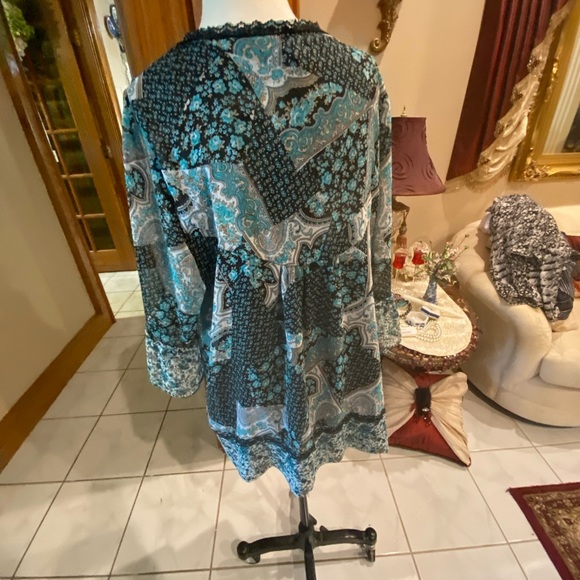 Turquoise black and multicolor blouse in size 1X by notationNotations - Picture 4 of 9